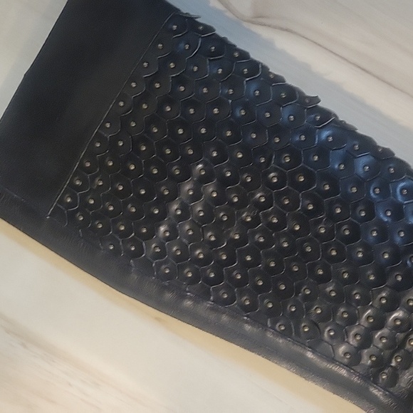 LUI CHUNG Black Leather Scallop Studded Tall Gladiator Style Boots 8. - Picture 7 of 9